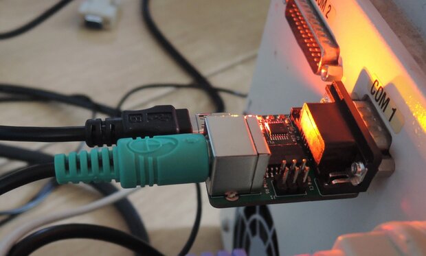 PS/2 to serial in use